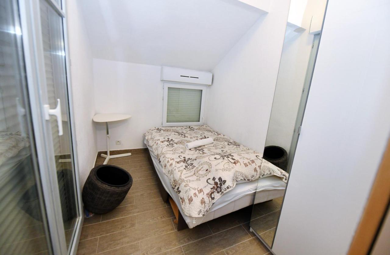 Apartmani Ivan V Relax Vodice Exterior photo