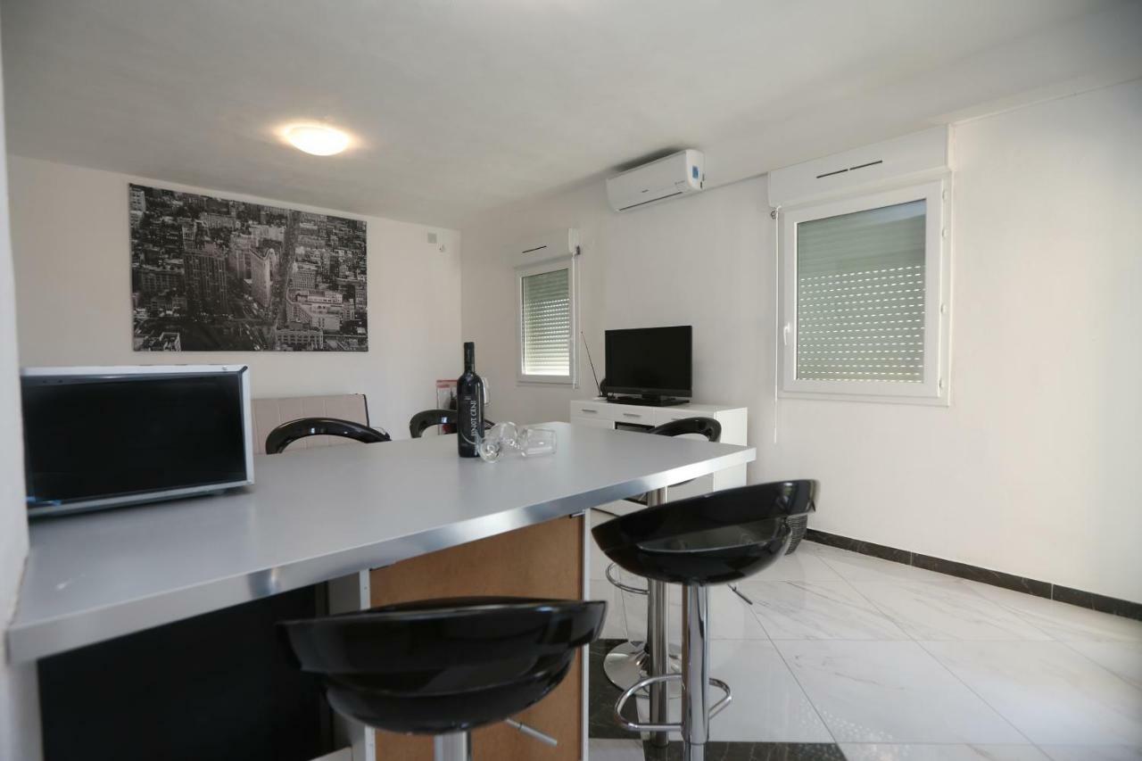Apartmani Ivan V Relax Vodice Exterior photo
